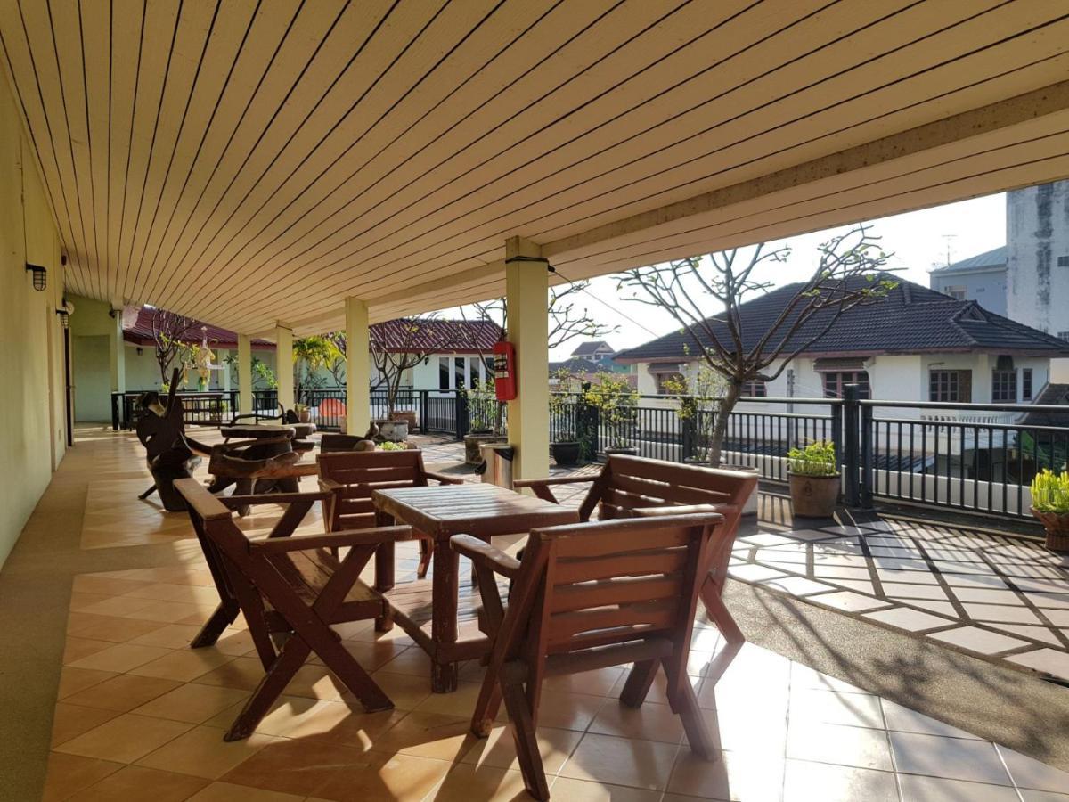 Casa Holiday Hotel Sha Phitsanulok Ngoại thất bức ảnh